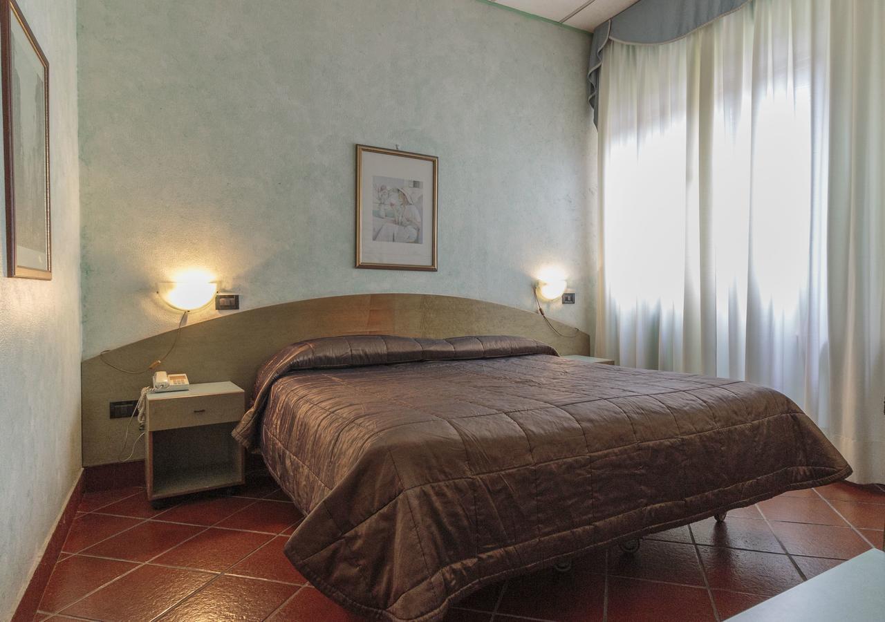 Hotel Il Telegrafo Melegnano Ngoại thất bức ảnh