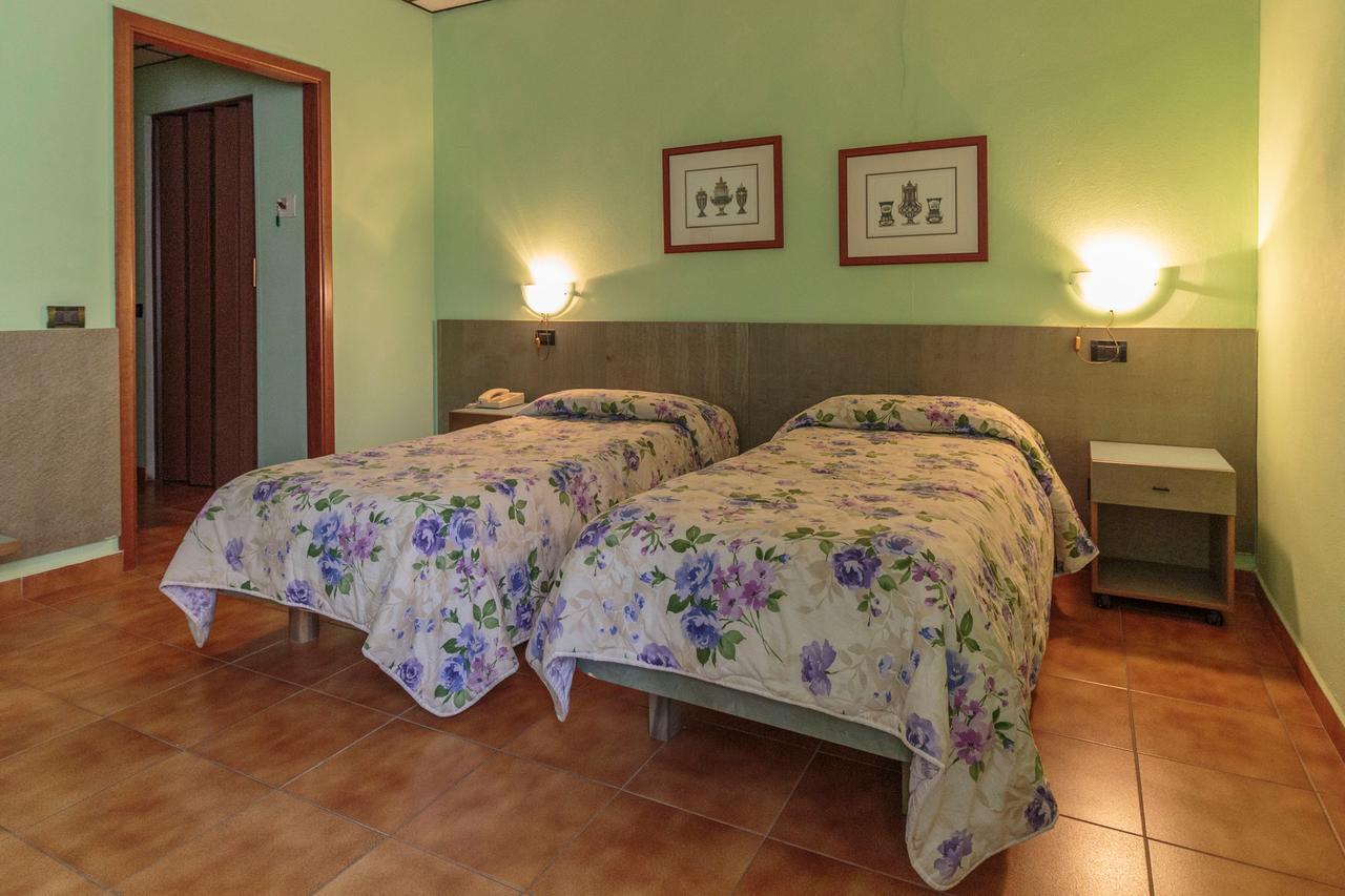 Hotel Il Telegrafo Melegnano Ngoại thất bức ảnh