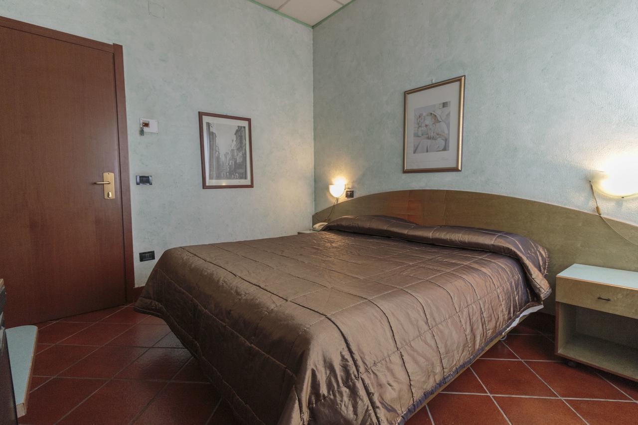 Hotel Il Telegrafo Melegnano Ngoại thất bức ảnh